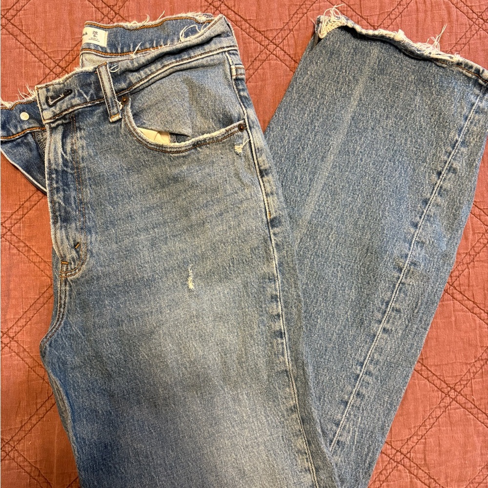 Abercrombie Medium Wash High Rise 90s Relaxed Jeans